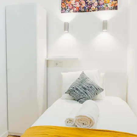 Quartos Economicos 3 Andar - Lc * 리스본