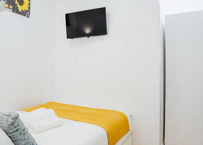 Quartos Economicos 3 Andar - Lc * Лиссабон