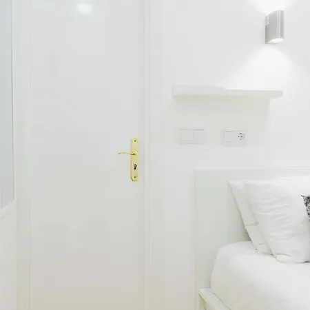 Homestay Quartos Economicos 3 Andar - Lc *