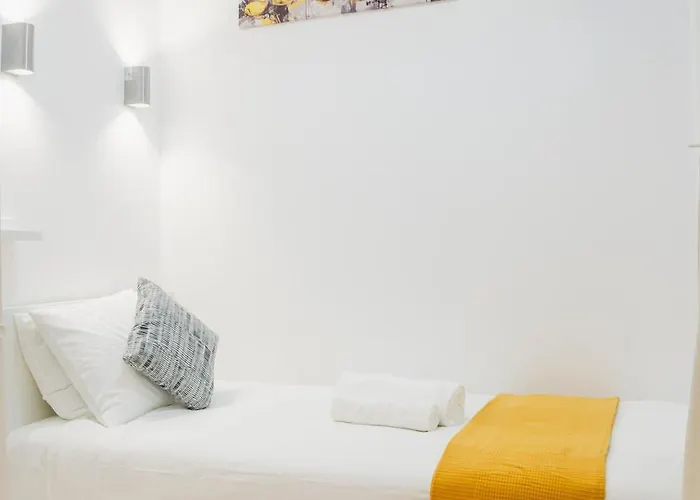 Quartos Economicos 3 Andar - Lc ホームステイ